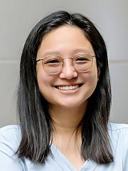  Yvette Ong 