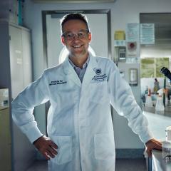 Professor Glenn King in the lab