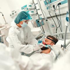 Severe COVID patient in hospital