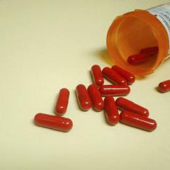 Radical approaches to drug discovery are required to combat superbugs. Holmesgal/flickr