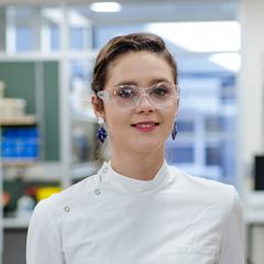 Caroline Holley in her laboratory